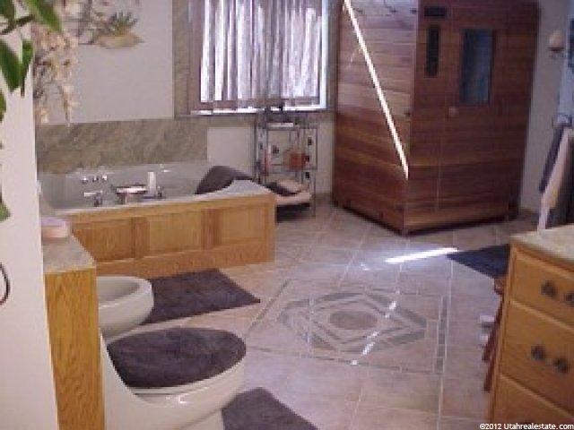 1934 E 3940 S, Holladay, UT 84124 — photo 8