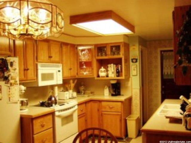 6058 S 2050 W, Roy, UT 84067 — photo 6