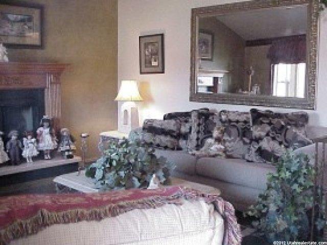 1955 S Main St, Clearfield, UT 84015 — photo 2