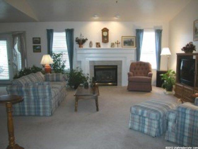 5856 S 3325 W, Roy, UT 84067 — photo 3