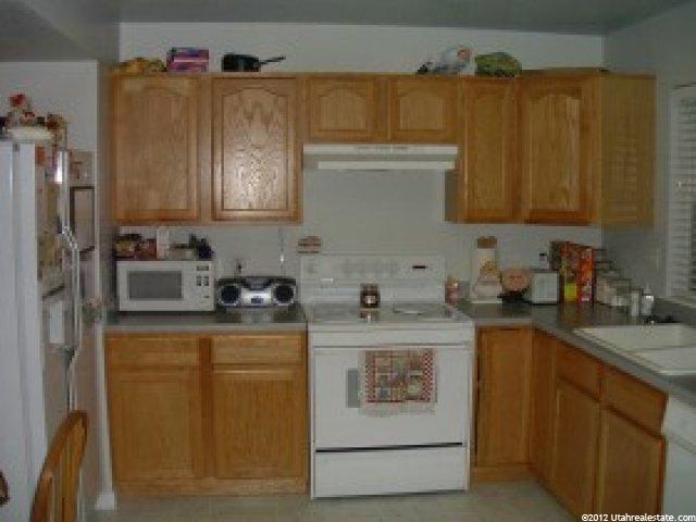 237 N 360 W, Clearfield, UT 84015 — photo 3