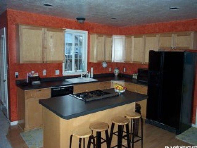 1694 N 2615 W, Clinton, UT 84015 — photo 2