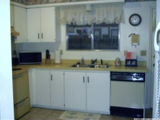 88 W 50 S, Centerville, UT 84014 — photo 3