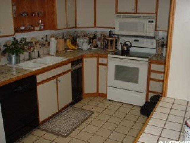 1376 Valley Ridge Dr, Sandy, UT 84093 — photo 4