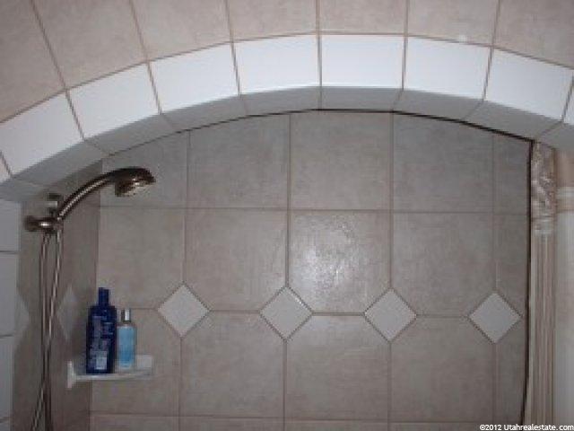 1376 Valley Ridge Dr, Sandy, UT 84093 — photo 5