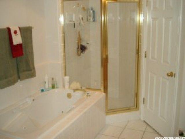 886 Lloyd Rd, Fruit Heights, UT 84037 — photo 4