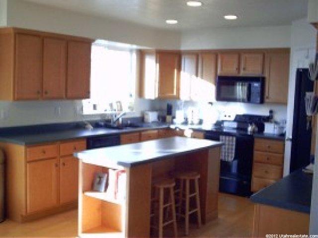 723 W 2025 N, Centerville, UT 84014 — photo 2