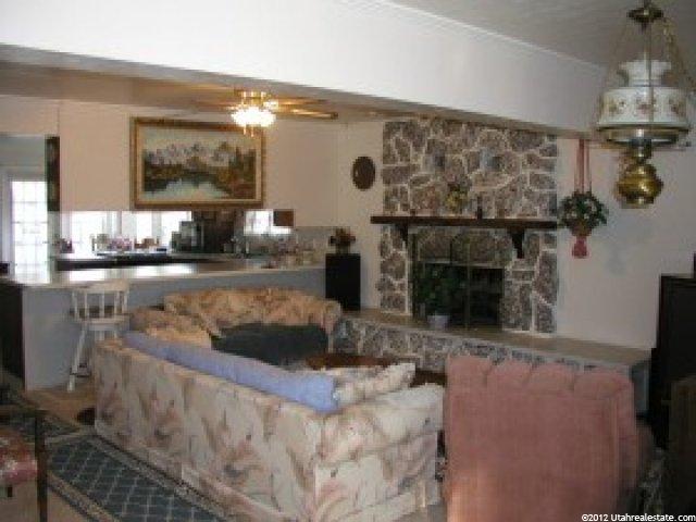 222 Meadow Ln, Centerville, UT 84014 — photo 2