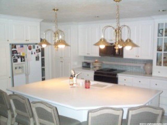 315 Stonehenge Dr, Providence, UT 84332 — photo 2