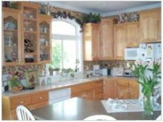 1958 Shadow Valley Dr, Ogden, UT 84403 — photo 3