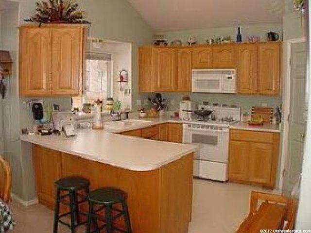 1170 W 200 S, Clearfield, UT 84015 — photo 2
