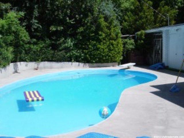 1524 Beverly Dr, Ogden, UT 84403 — photo 2