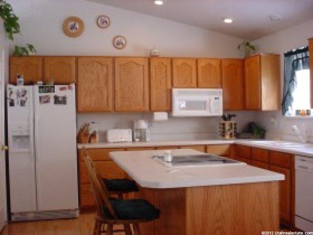 1882 N 300 E, Centerville, UT 84014 — photo 3