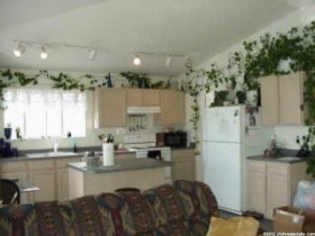 216 E 1325 N, Layton, UT 84041 — photo 4