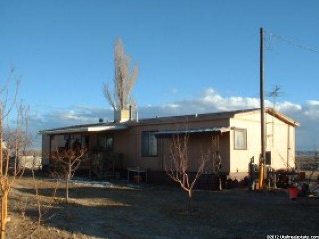 1015 E Paradise Dr, Clawson, UT 84516 — photo 2