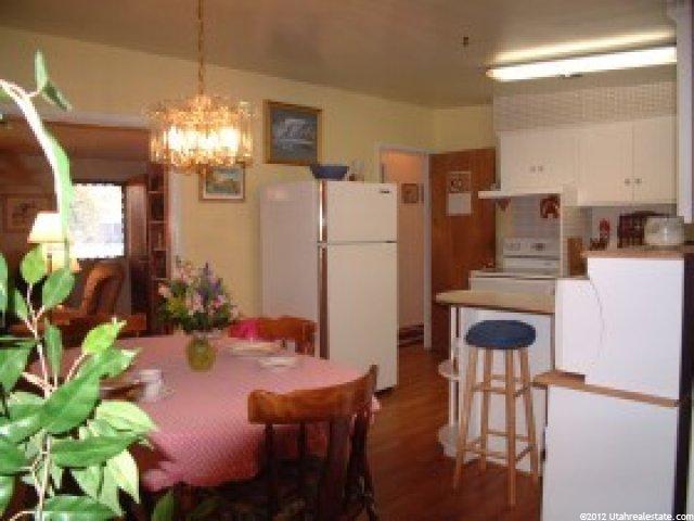 7258 Pearl Cir, Midvale, UT 84047 — photo 2