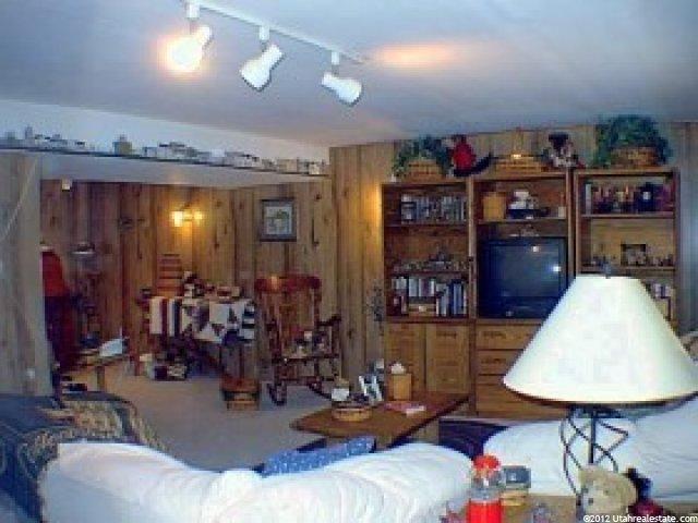 1063 N 1250 W, Layton, UT 84041 — photo 8