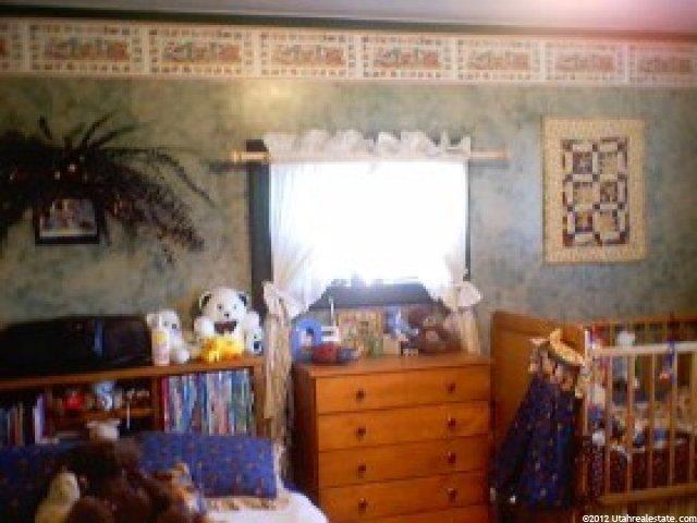 568 W 1800 N, Clinton, UT 84015 — photo 6