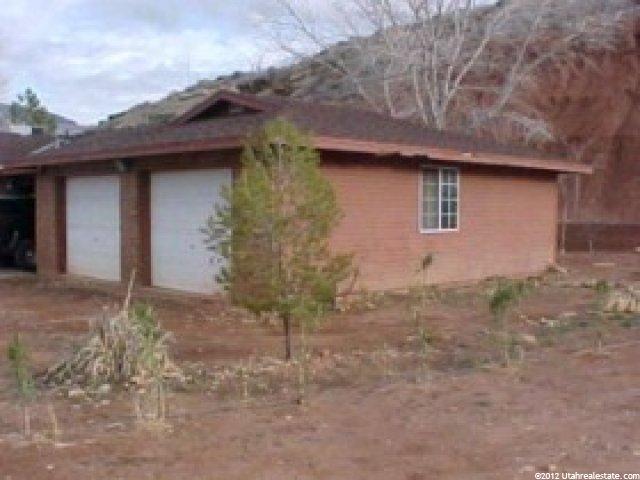 390 N Kolob Rd, Virgin, UT 84779 — photo 2