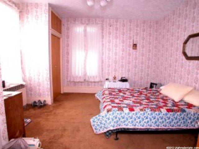 391 E Main St, Hyrum, UT 84319 — photo 8