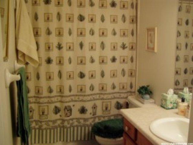 961 Courtyard Ln, Centerville, UT 84014 — photo 5