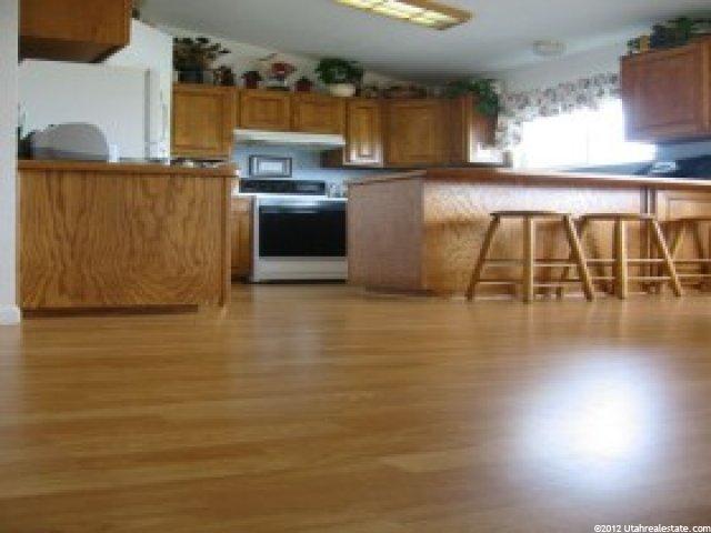 413 Clover Meadow Rd, Kaysville, UT 84037 — photo 4
