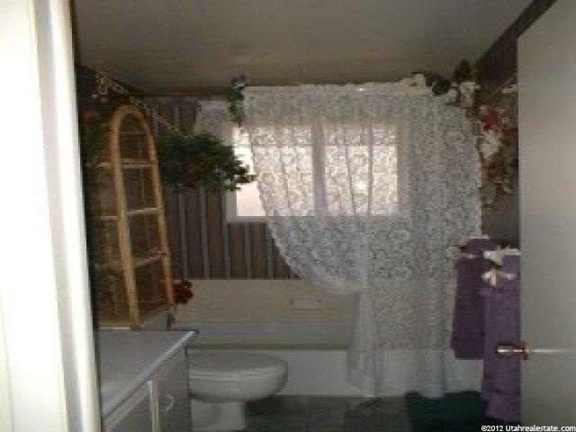 147 S 150 E, Kaysville, UT 84037 — photo 4