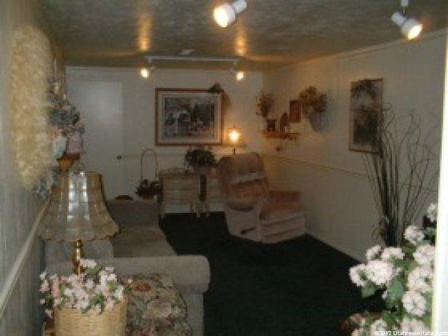 147 S 150 E, Kaysville, UT 84037 — photo 7