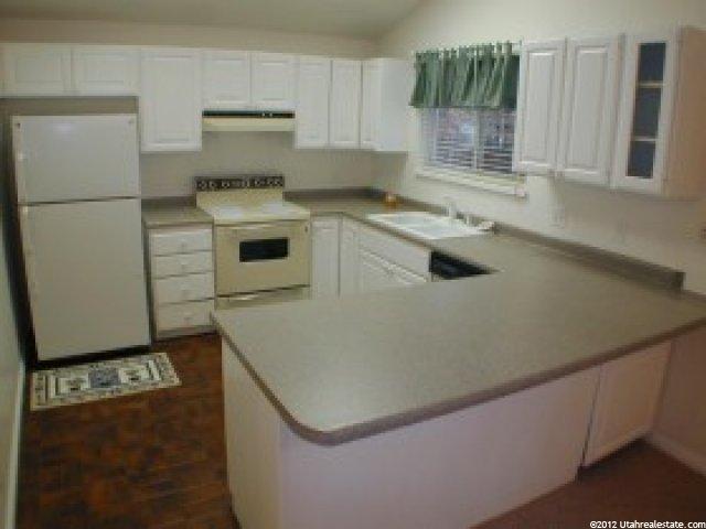 181 Silver Willow Dr, Sandy, UT 84070 — photo 4