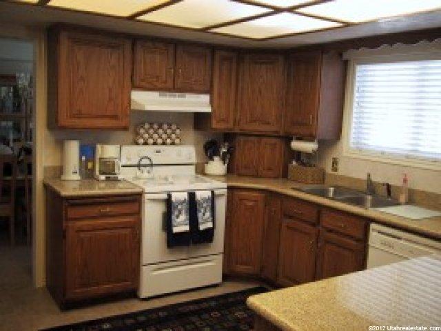 620 N 325 W, Bountiful, UT 84010 — photo 5