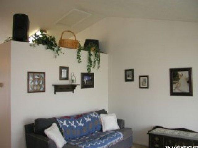 195 W 1475 N, Layton, UT 84041 — photo 3