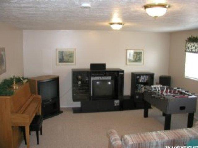 195 W 1475 N, Layton, UT 84041 — photo 7