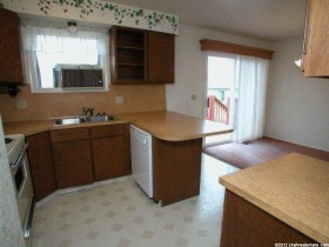 630 SW St, Logan, UT 84321 — photo 4