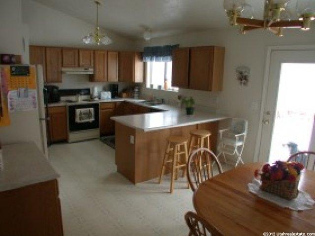 283 E Center St, Spanish Fork, UT 84660 — photo 2
