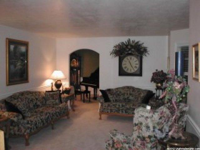 212 Carrington Ln, Centerville, UT 84014 — photo 2