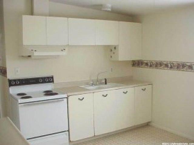 658 Ann St, Clearfield, UT 84015 — photo 3
