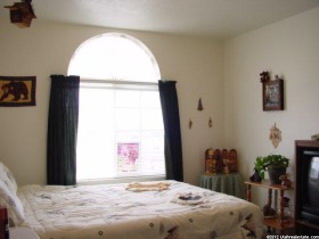 1156 N 100 E, Harrisville, UT 84404 — photo 8