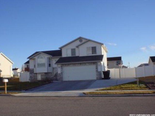 809 W 1520 N, Clinton, UT 84015 — photo 2