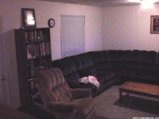 809 W 1520 N, Clinton, UT 84015 — photo 6