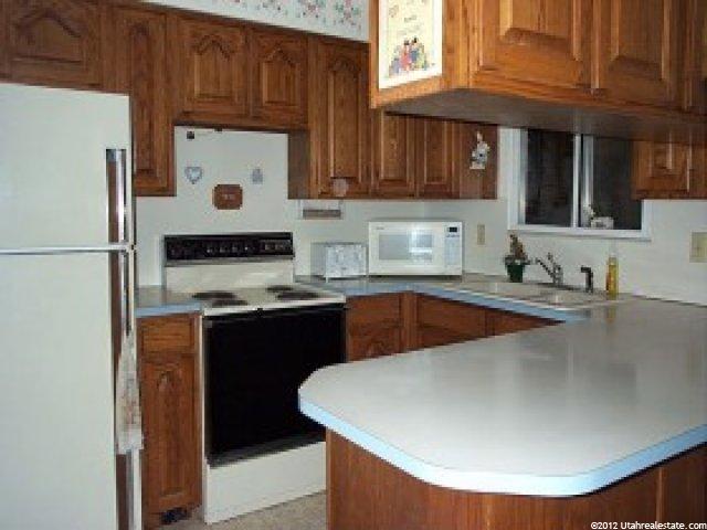 627 Colonial St, Layton, UT 84041 — photo 4