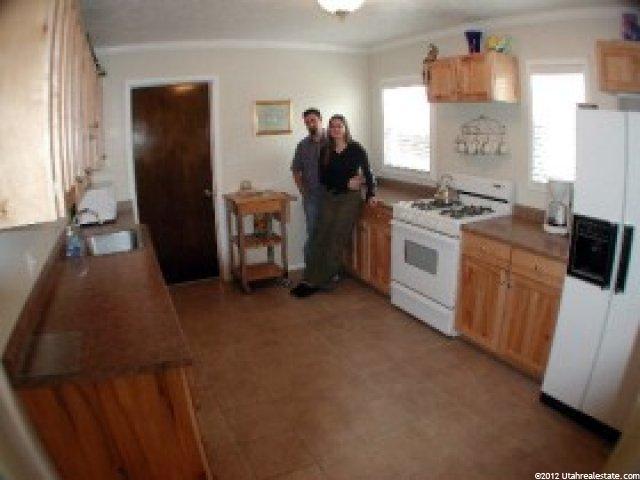 402 W 6th Ave, Midvale, UT 84047 — photo 3