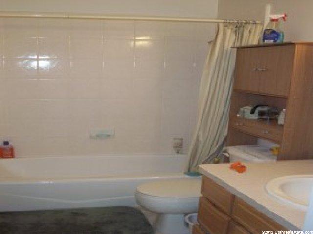 1051 Sara Ln, Ogden, UT 84404 — photo 4