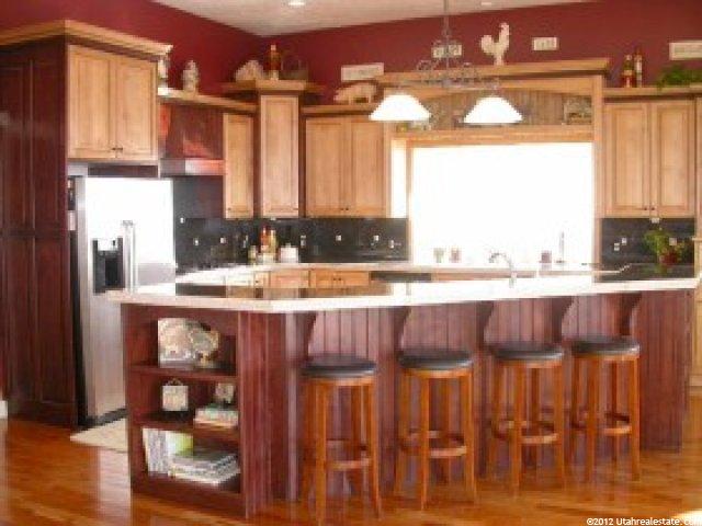 2546 Maple Hills Dr, Bountiful, UT 84010 — photo 3