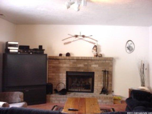 1882 N 300 E, Centerville, UT 84014 — photo 2