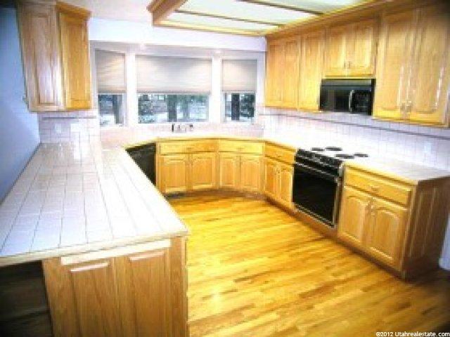 2999 E Ksel Dr, Sandy, UT 84092 — photo 3