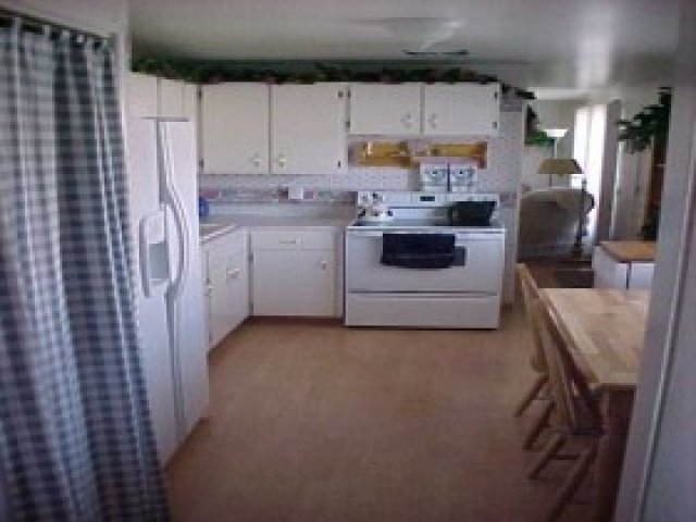 5845 S 2450 W, Roy, UT 84067 — photo 6