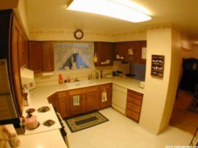 10937 Edenbrook Dr, Sandy, UT 84094 — photo 3