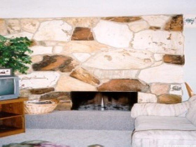 1563 Granada Dr, Sandy, UT 84093 — photo 2
