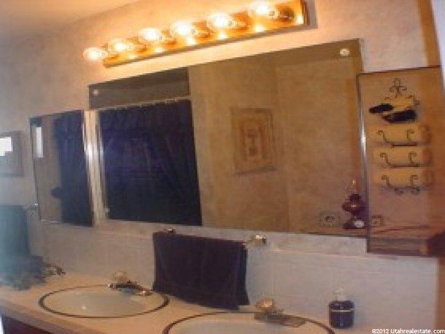 237 E Main, Moroni, UT 84646 — photo 6