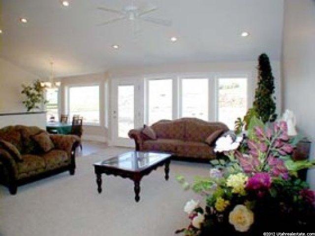 205 W Red Slide Dr, Wellsville, UT 84339 — photo 4